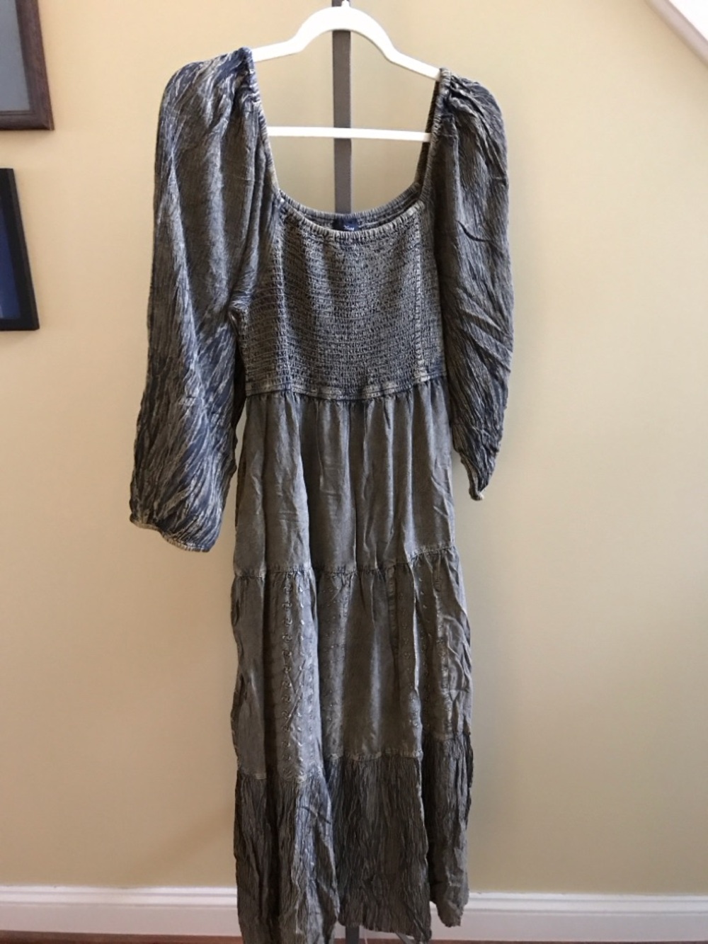 YOUNG THREADS NWT Dress Maxi Ruched  Dark Olive Blackish Dye Size Large